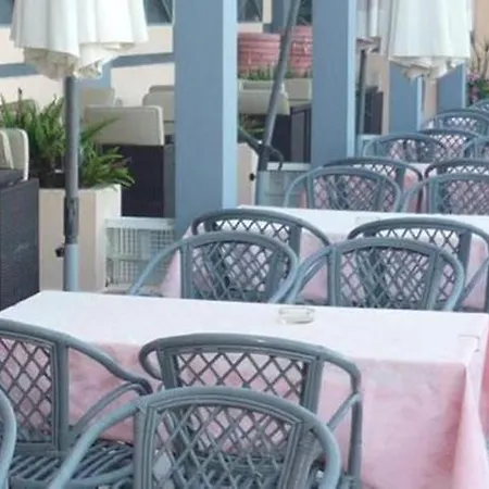 Otel Rainbow 2*