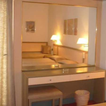 Rainbow 2* Rhodes City